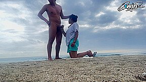 Sara Blonde – I See A Stranger On The Beach And Ask Him To Cum On My Face